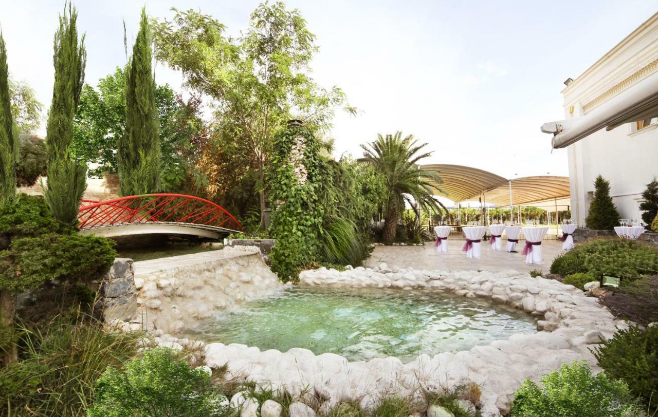 Kadak Garden Istanbul Hotell Exteriör bild